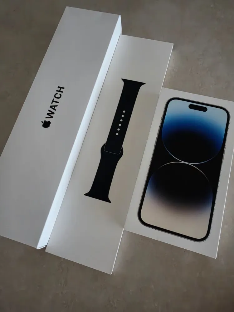아이폰 14 프로 256GB 실버 + 애플워치 SE2 44mm 셀롤러 이미지