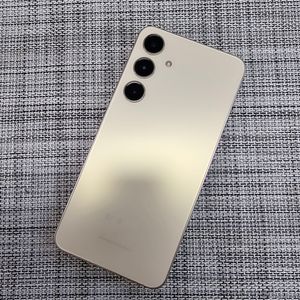 (특SSS급) 갤럭시 S24플러스 256G 크림 24년 9월개통 액정무기스 정상해지폰 50만팝니다@@ 이미지