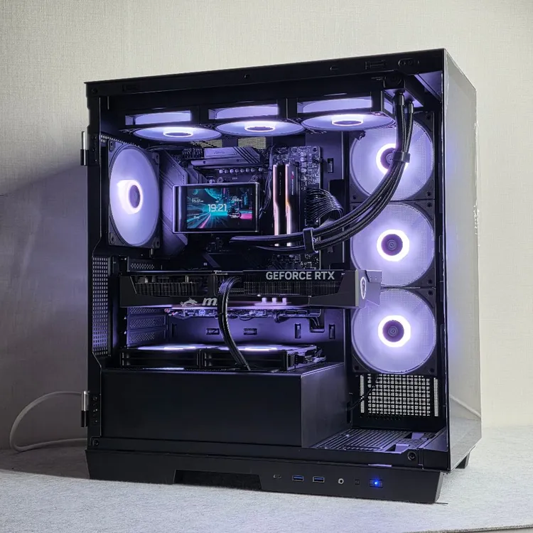 9800X3D 5070ti 초고사양 게이밍 컴퓨터 이미지