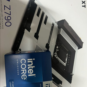 인텔 i7 14700k, nzxt z790 화이트 이미지