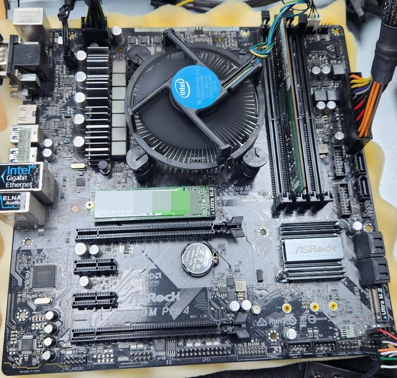 I5-8400 CPU + Z370M Pro4 메인보드 이미지