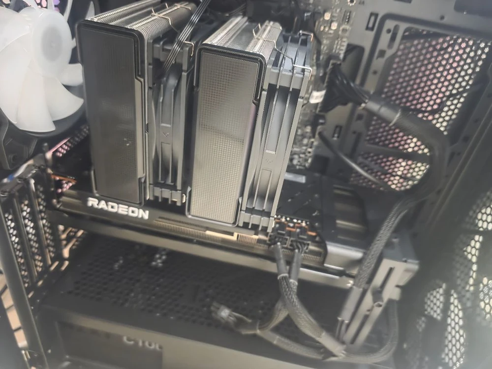 12900k 7700xt 게이밍 데스크탑 - 안심되는 중고거래