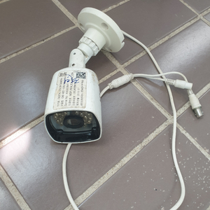 실외용 CCTV 카메라 씨앤비텍(CNB) 디지털 컬러 카메라 이미지