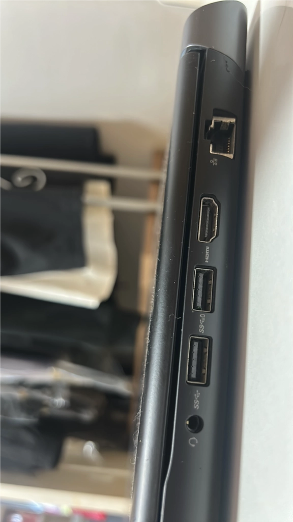 Dell inspiron 15 7000 게이밍 노트북 이미지