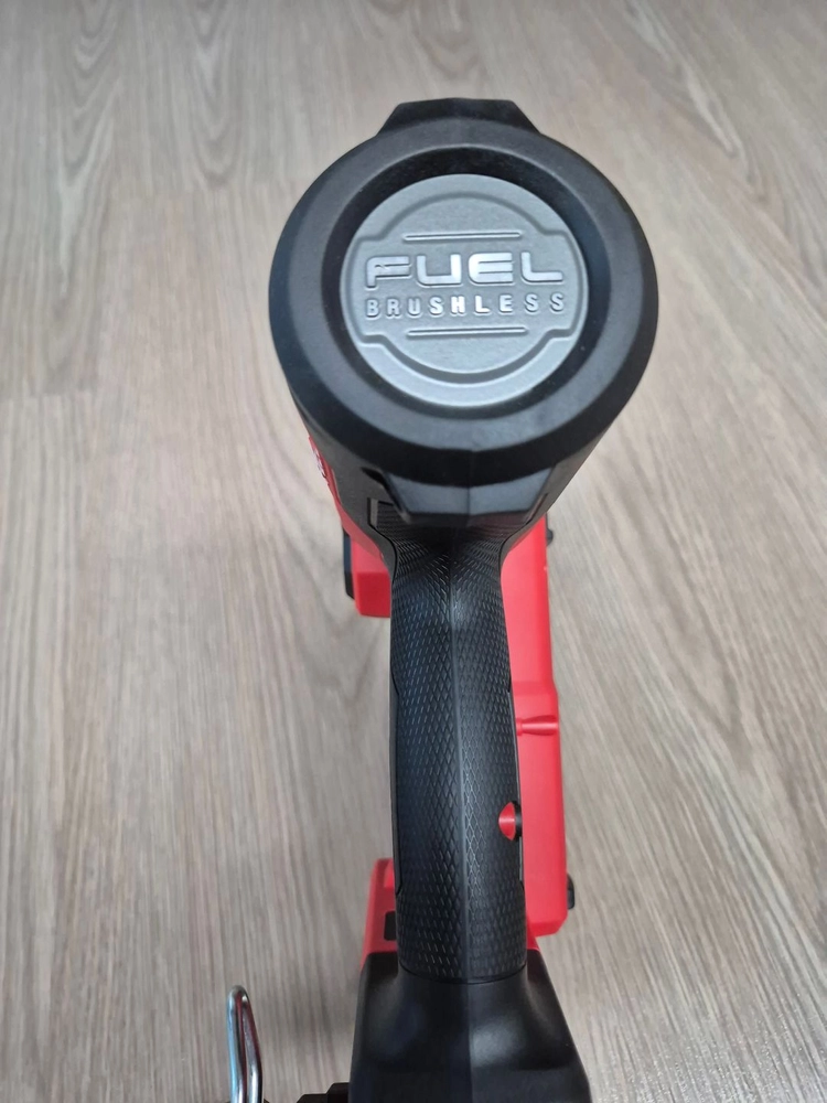 밀워키 충전 전동타카 M18 FN18GS 본체+케이스 이미지