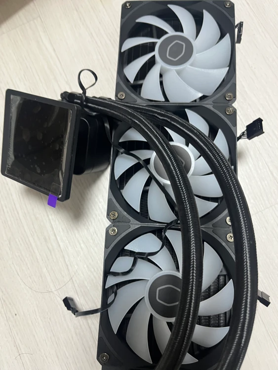 MasterLiquid Core LCD 360 4인치 (블랙) 팝니다. 이미지