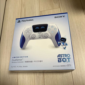ps5 아스트로봇 듀얼센스 미개봉 이미지