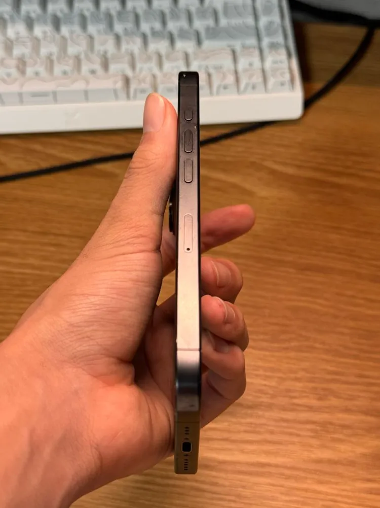 애플 아이폰 15Pro 256GB 티타늄 블랙 이미지