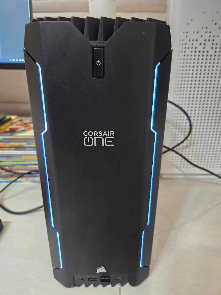 커세어 원(CORSAIR ONE) i7-12700F/ RTX3080 소형 SFF 본체 팝니다. 이미지