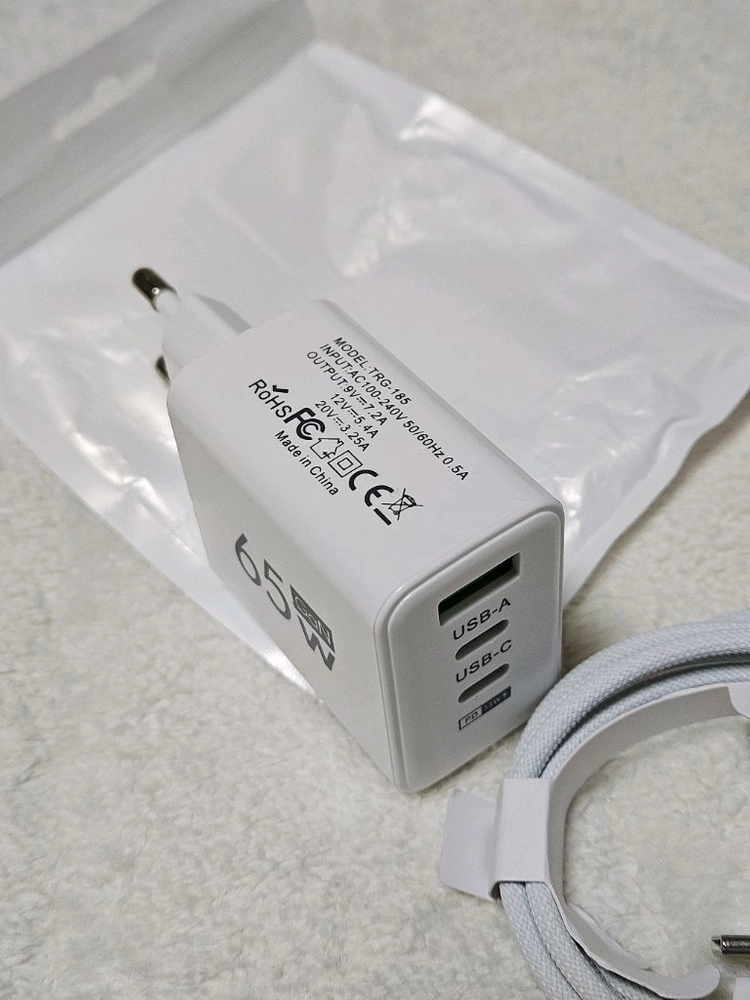 65W 3포트 멀티 GaN 고속충전기 PD QC 3.0+C타입 충전 케이블미사용새것 이미지