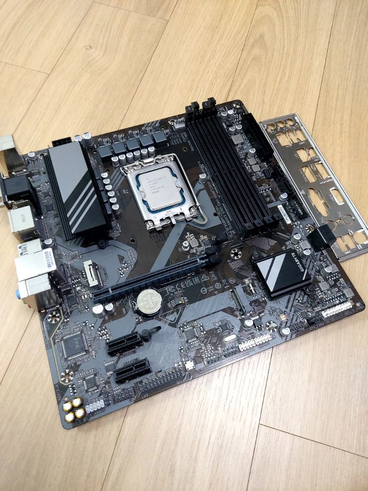 i5 12400 + b760 세트 판매합니다 - 안심되는 중고거래