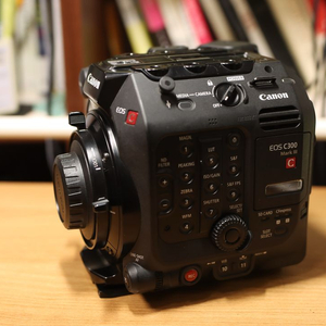 캐논 c300 mark3 판매합니다. 이미지