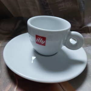 일리 에스프레소 illy 소서 커피잔 컵 빈티지 골동품 이미지