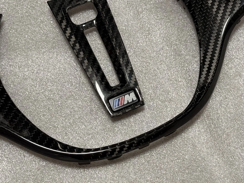 BMW M3, M4 정품 핸들 카본 커버 이미지