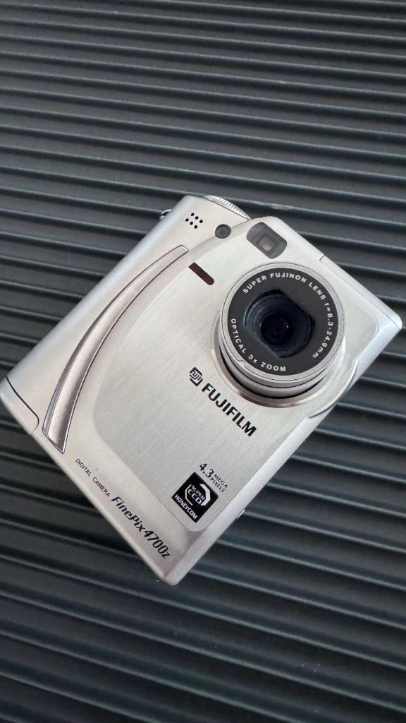 후지필름 파인픽스, FUJIFILM FinePix 4700z + SM Media Memory 이미지