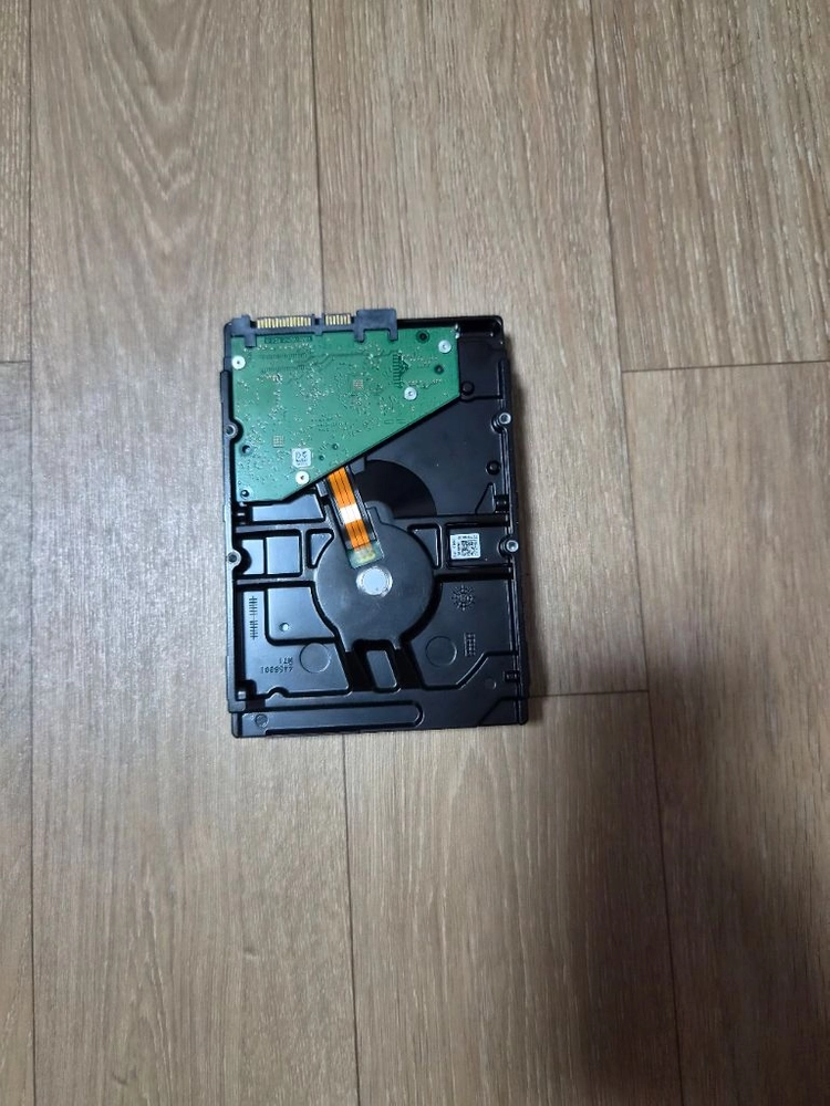 [상태최상] 씨게이트 바라쿠다 8TB HDD / 사용735시간 / 배드0 / 하드디스크 이미지