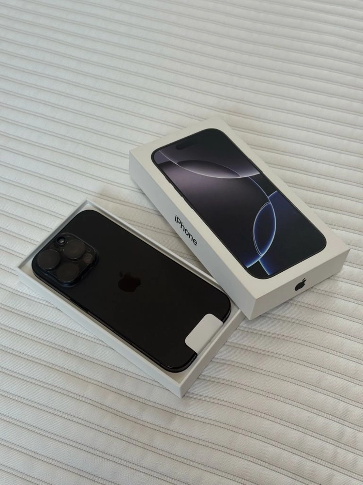 iPhone 16 Pro 256GB 블랙티타늄 풀박스 | 배터리 96% | S급 + 교신 가능 이미지