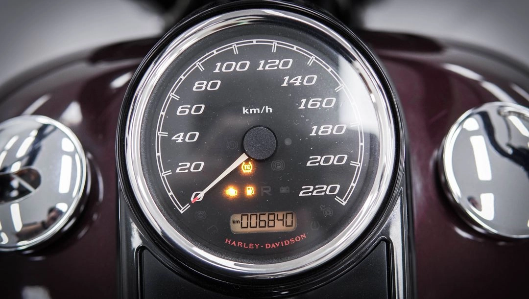 할리데이비슨 로드킹 스페셜 22년식 6,800km 판매합니다. 이미지