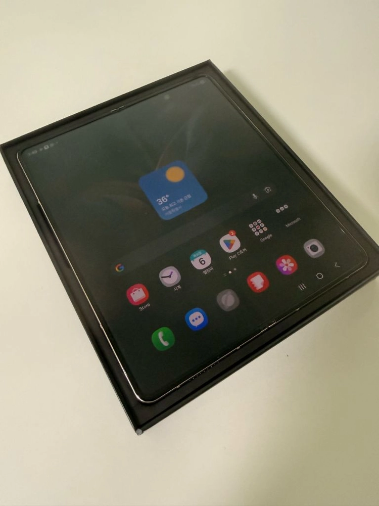 갤럭시 Z 폴드 4 베이지 256GB + 펜 , 케이스 - 안심되는 중고거래
