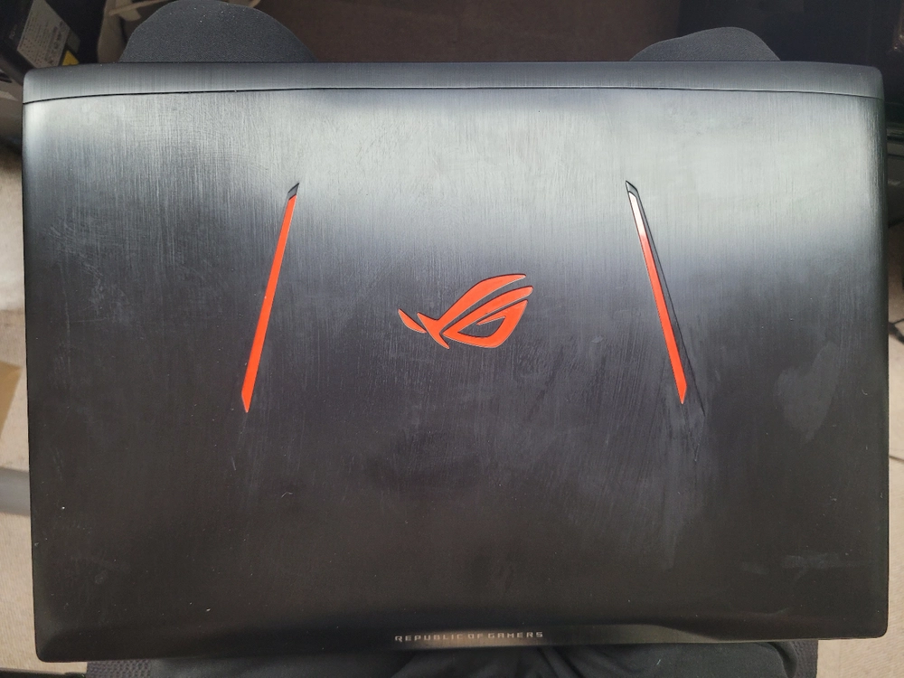 ASUS ROG STRIX 게이밍 노트북 (i7-7700HQ, GTX 1070) - 안심되는 중고거래