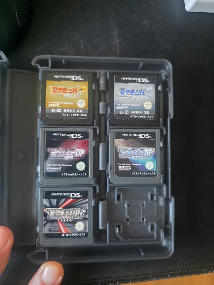 닌텐도 뉴 3DS XL(포켓뱅크 포켓무버) 및 포켓몬스터 게임칩 일괄 판매) - 안심되는 중고거래