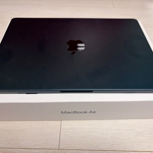 MacBook Air M2 13inch 8GB/256GB 박스구성 이미지