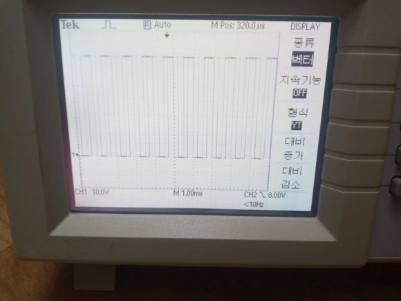 Tektronix TDS-1002 2채널 오실로스코프 60MHz 1GS/s 이미지