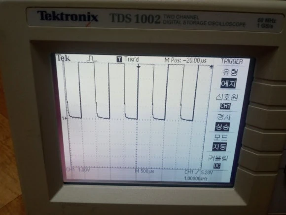 Tektronix TDS-1002 2채널 오실로스코프 60MHz 1GS/s 이미지