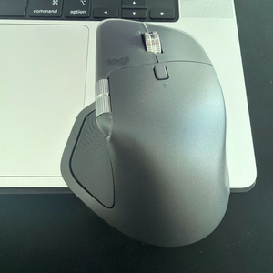 로지텍 mx master 4 이미지