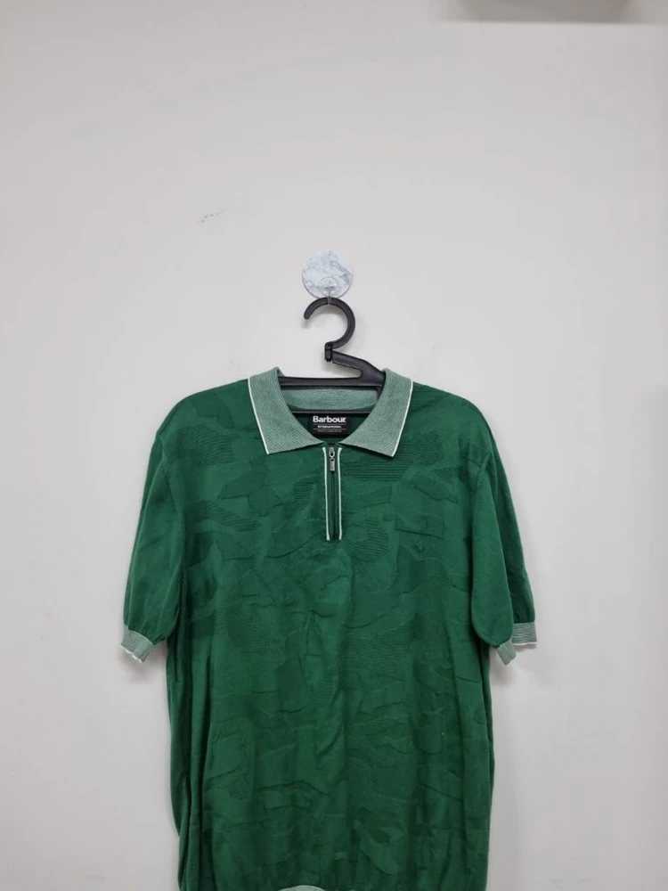 Barbour International 그린 카모 패턴 반팔 니트 폴로 이미지