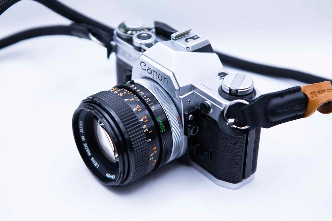 캐논 AE-1 필름 카메라 FD 50mm F1.4 렌즈 이미지