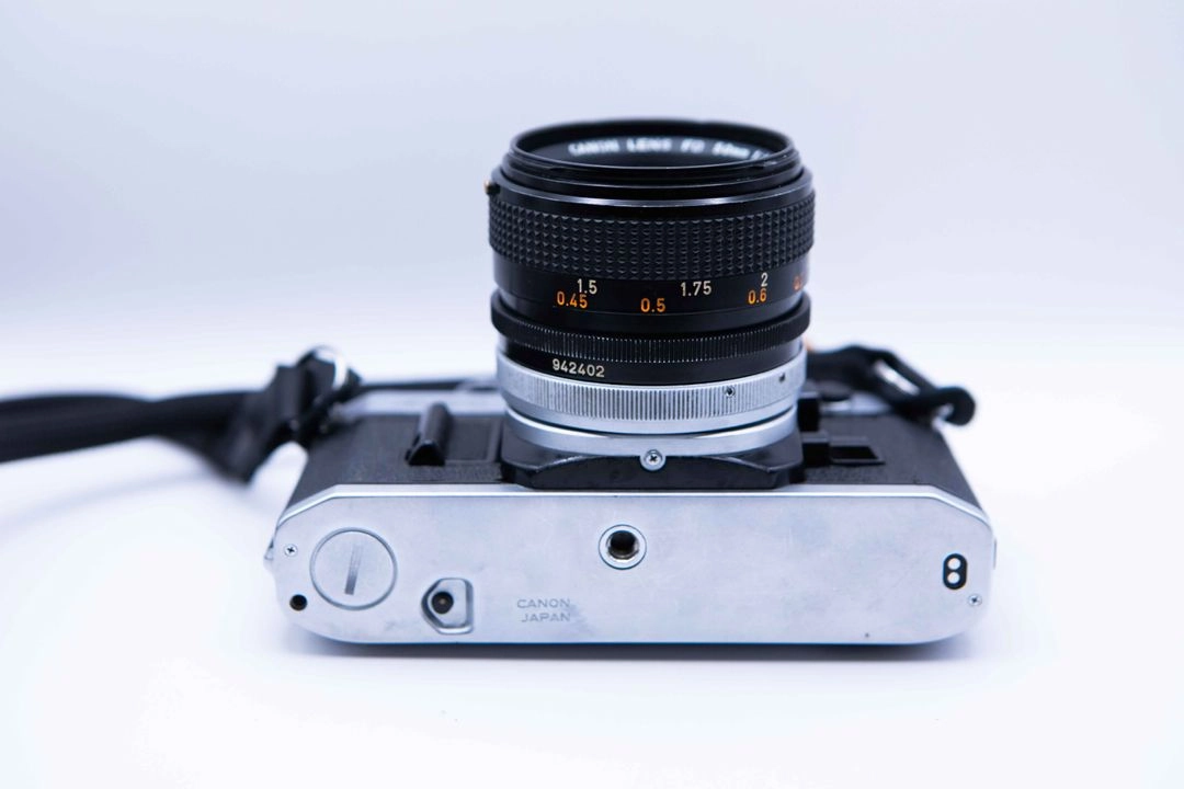 캐논 AE-1 필름 카메라 FD 50mm F1.4 렌즈 이미지