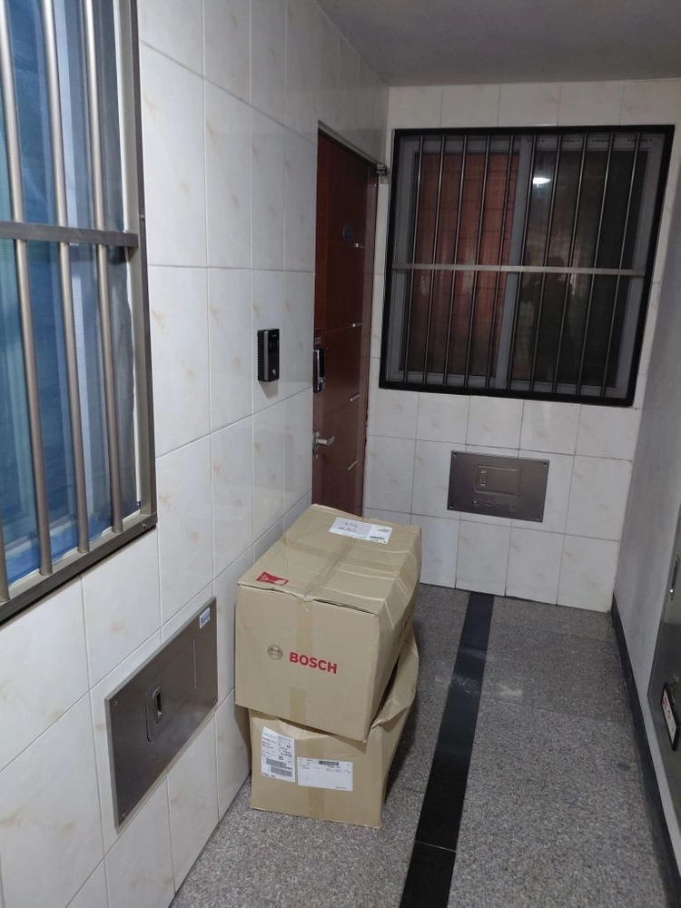 보쉬 충전 임팩 드라이버 새거 gdr 18v 220c 이미지