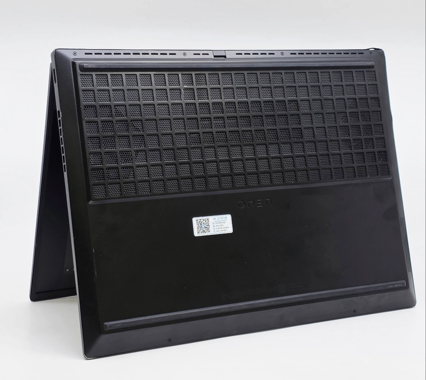 HP OMEN 16 Slim u0037TX i7/ RTX 4070 / RAM 32GB / SSD 1TB 게이밍노트북 이미지