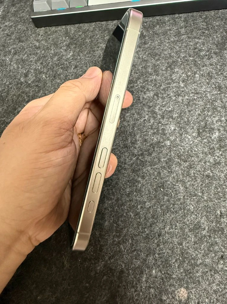 아이폰 15pro 256기가 이미지