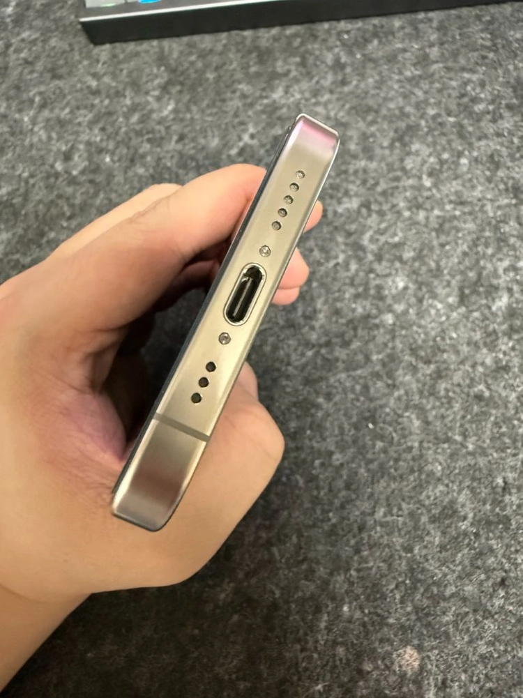 아이폰 15pro 256기가 이미지