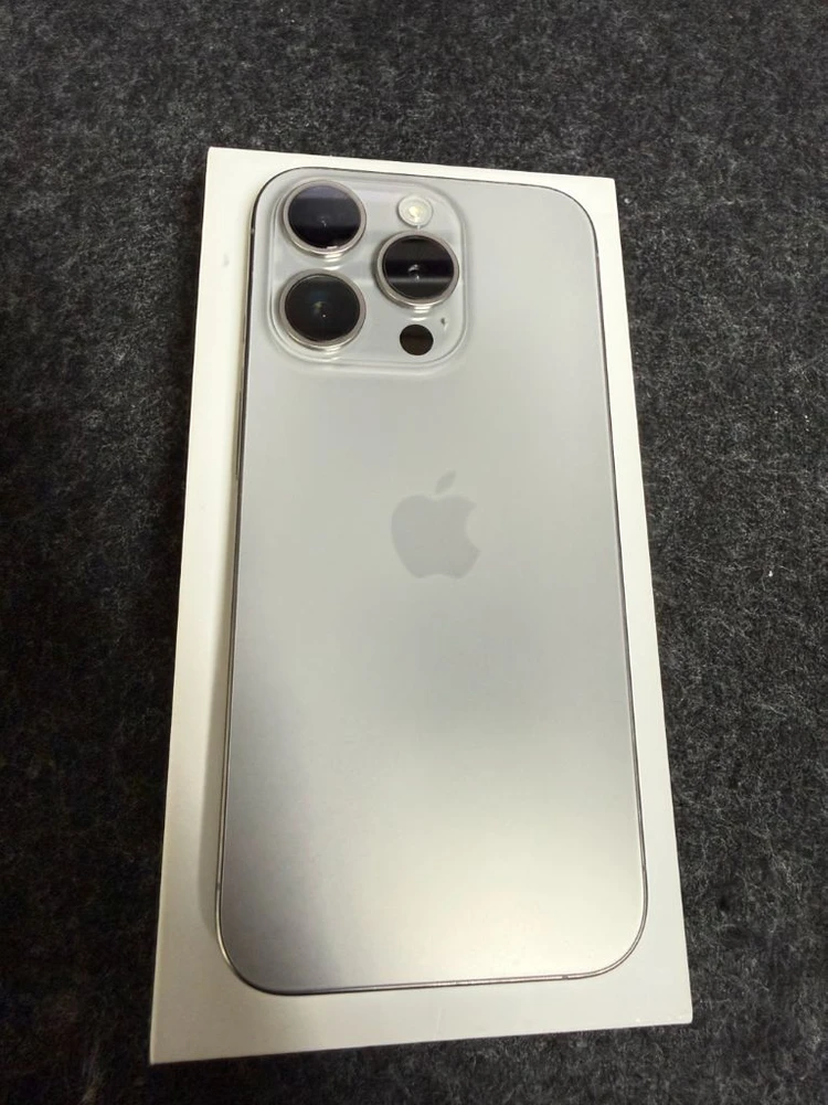 아이폰 15pro 256기가 이미지