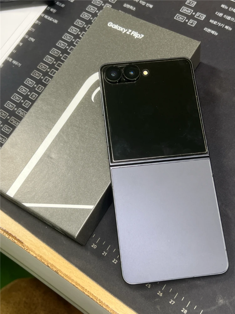 갤럭시 Z폴드7 512GB - 안심되는 중고거래