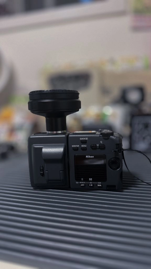 니콘 쿨픽스, Nikon Coolpix 990 + Wide Lens + Original Strap + CF 이미지