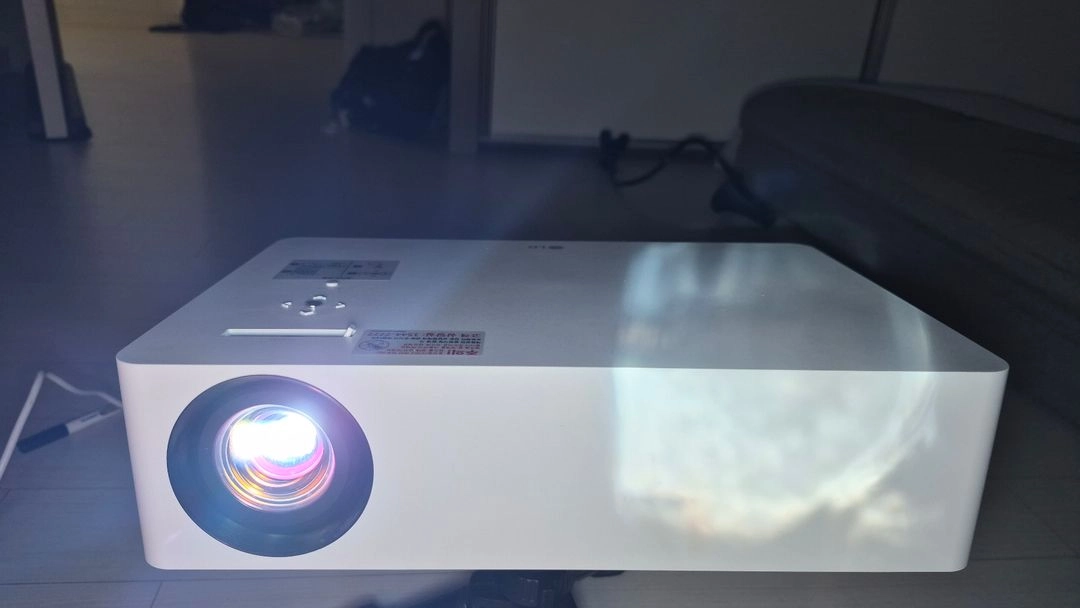 LG 빔프로젝터 HU70la 이미지