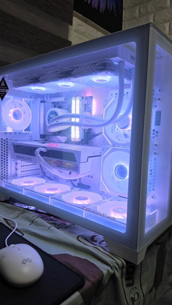 라이젠 9800x3d rtx4070ti super 컴퓨터 본체 이미지