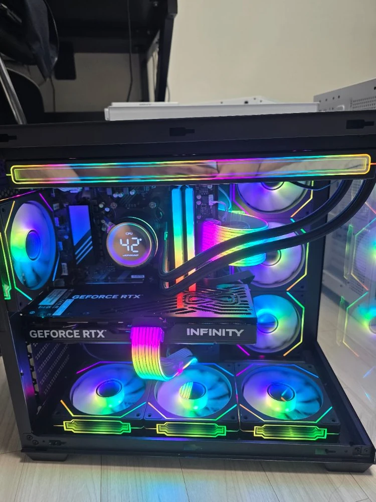 라이젠7 7800X3D RTX5070 본체 신품본체 팝니다 이미지