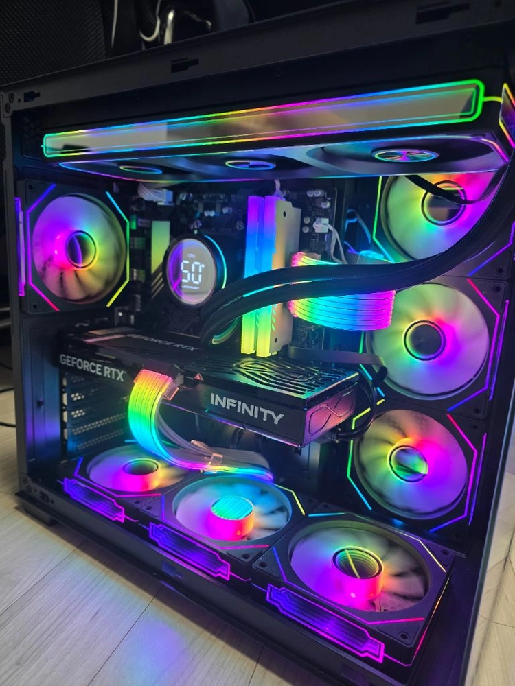라이젠7 7800X3D RTX5070 본체 신품본체 팝니다 이미지