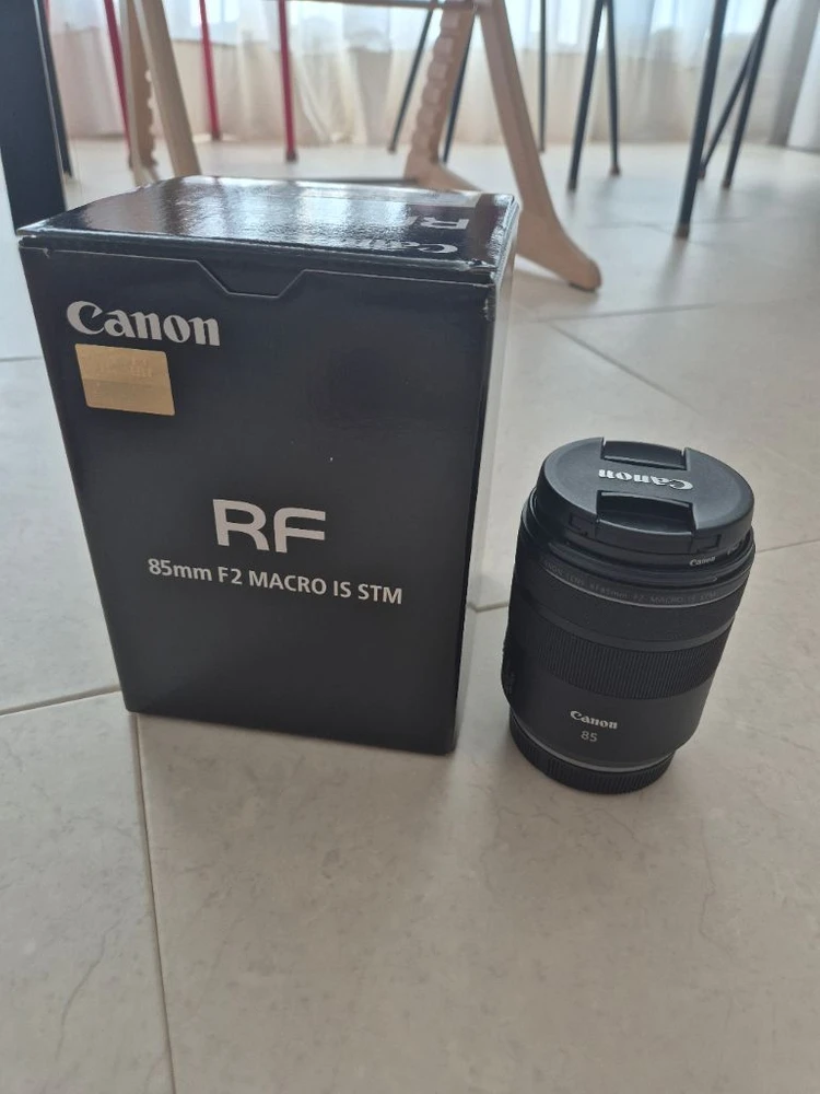캐논 RF 85mm f2 macro is stm 이미지