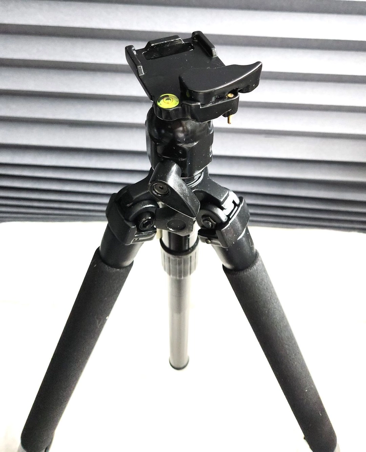 카메라 삼각대 TMK-244B 판매합니다 (볼헤드 포함) 이미지