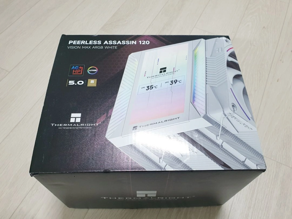 써멀라이트 PA120 Vision MAX ARGB 5인치 LCD 쿨러 화이트 이미지