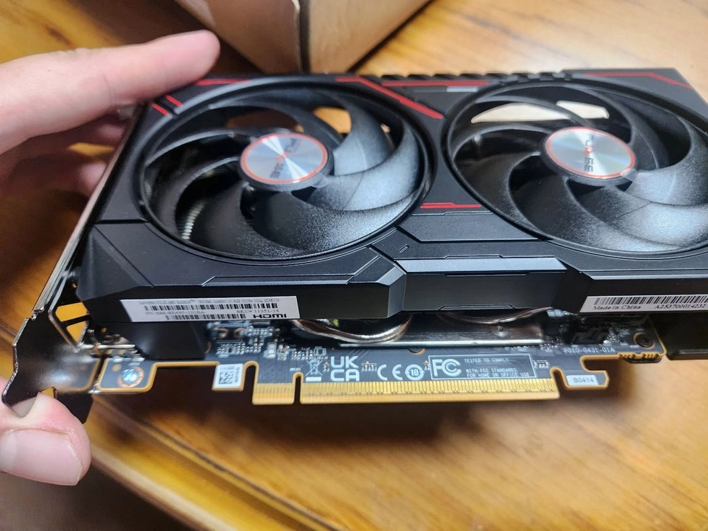 AMD사파이어 RX 9060 펄스 8g그래픽카드 이미지