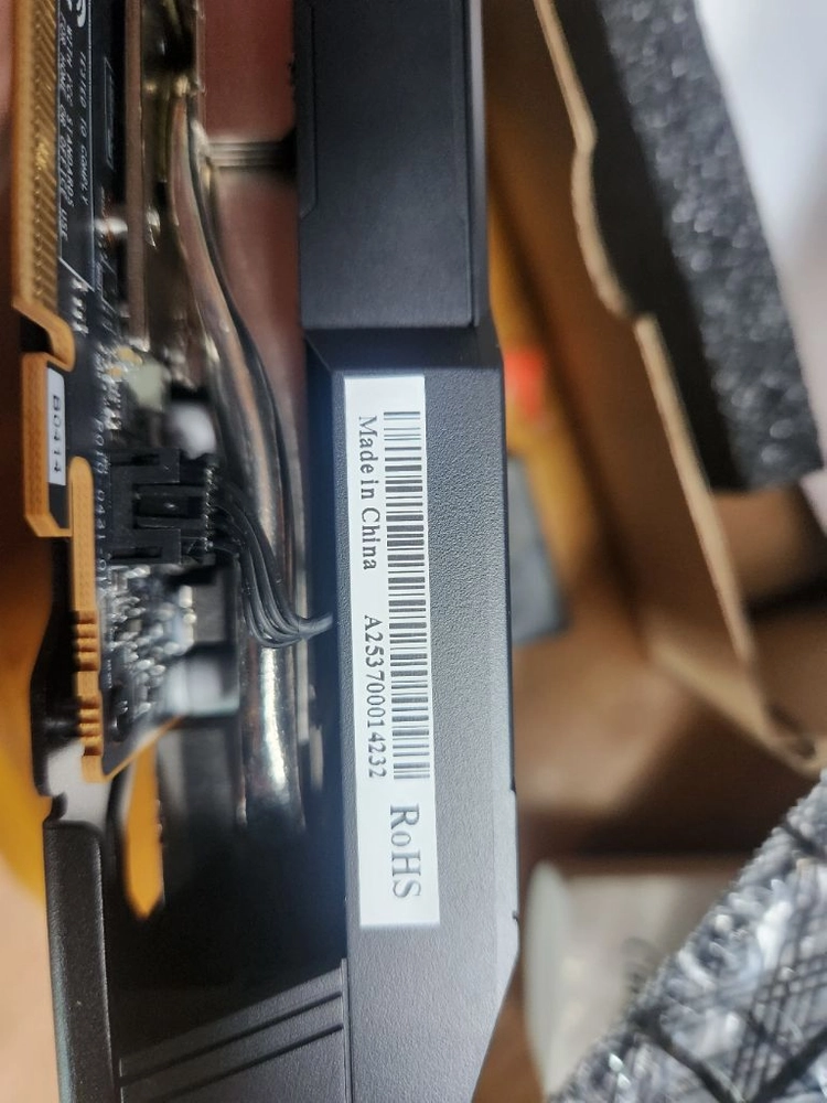 AMD사파이어 RX 9060 펄스 8g그래픽카드 이미지