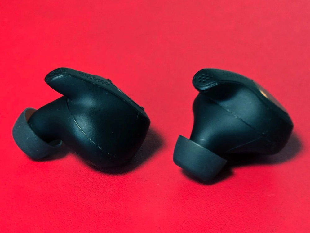 자브라 Elite Active 65t 블루투스 이어폰 (블랙/골드) 이미지