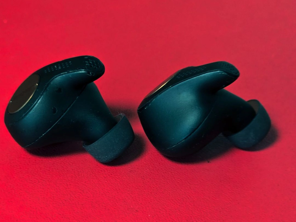 자브라 Elite Active 65t 블루투스 이어폰 (블랙/골드) 이미지
